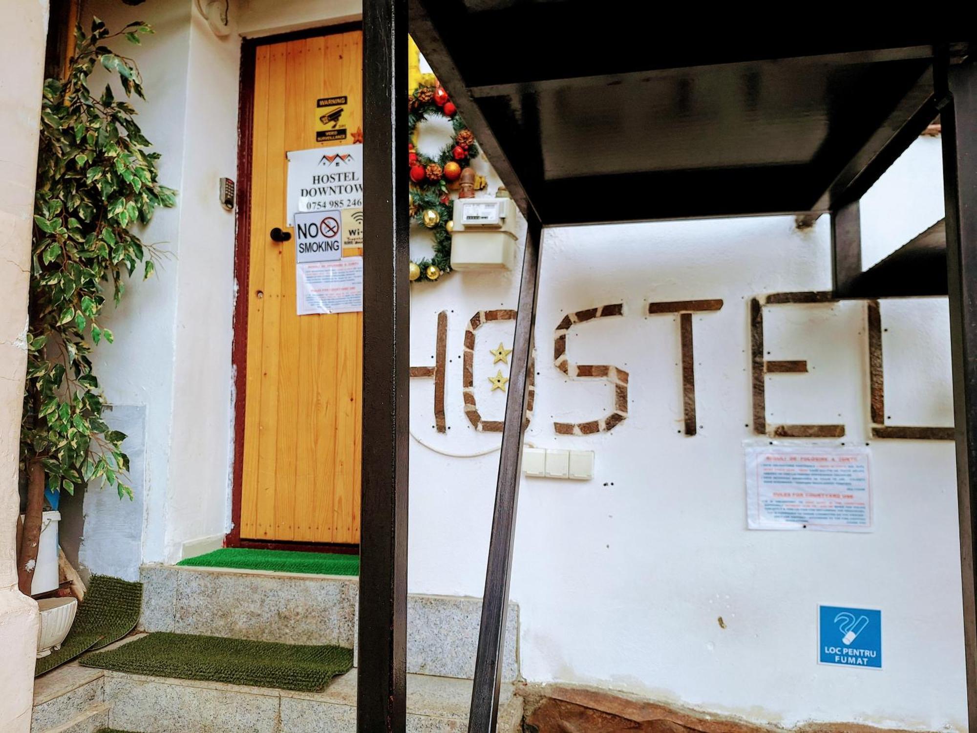 Downtown Hostel บราชอฟ ภายนอก รูปภาพ