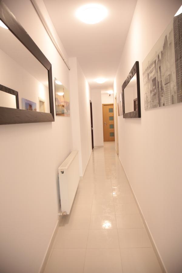 Downtown Hostel บราชอฟ ภายนอก รูปภาพ